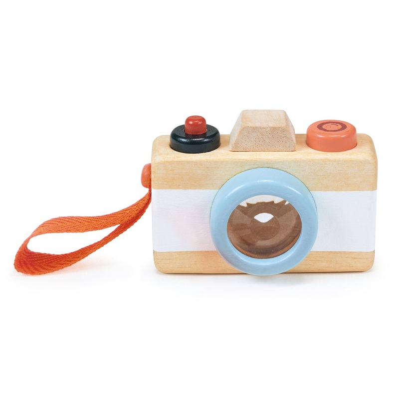 Wooden Camera by Mentari