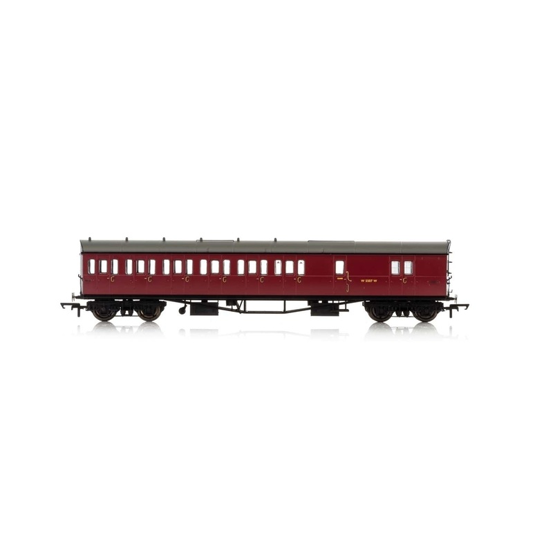 Hornby R4880 BR  Collett 57′ Bow Ended D98 Six Compartment Brake Third (Left Hand)  W5507W – Era 4
