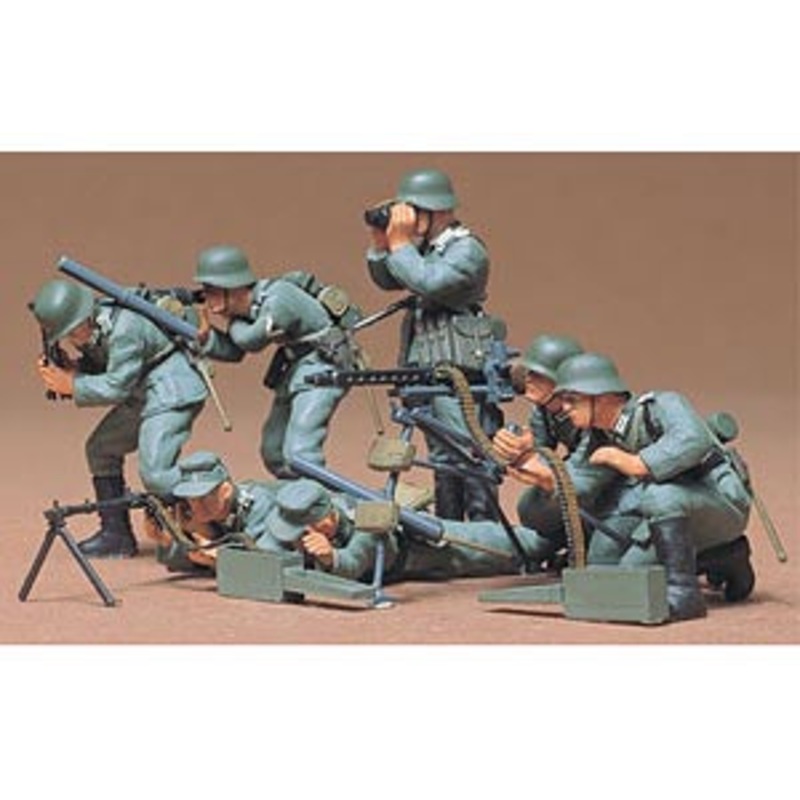TAMIYA 35038 GERMAN MACHINE GUN TROOPS  1/35 SCALE