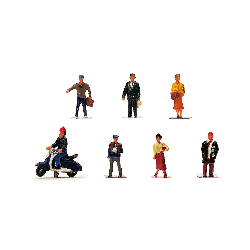 HORNBY R7115 CITY PEOPLE  OO SCALE FIGURES