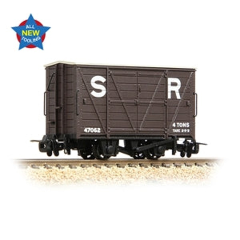 BACHMANN 393-126 RNAD Box Van SR Brown  OO9 SCALE
