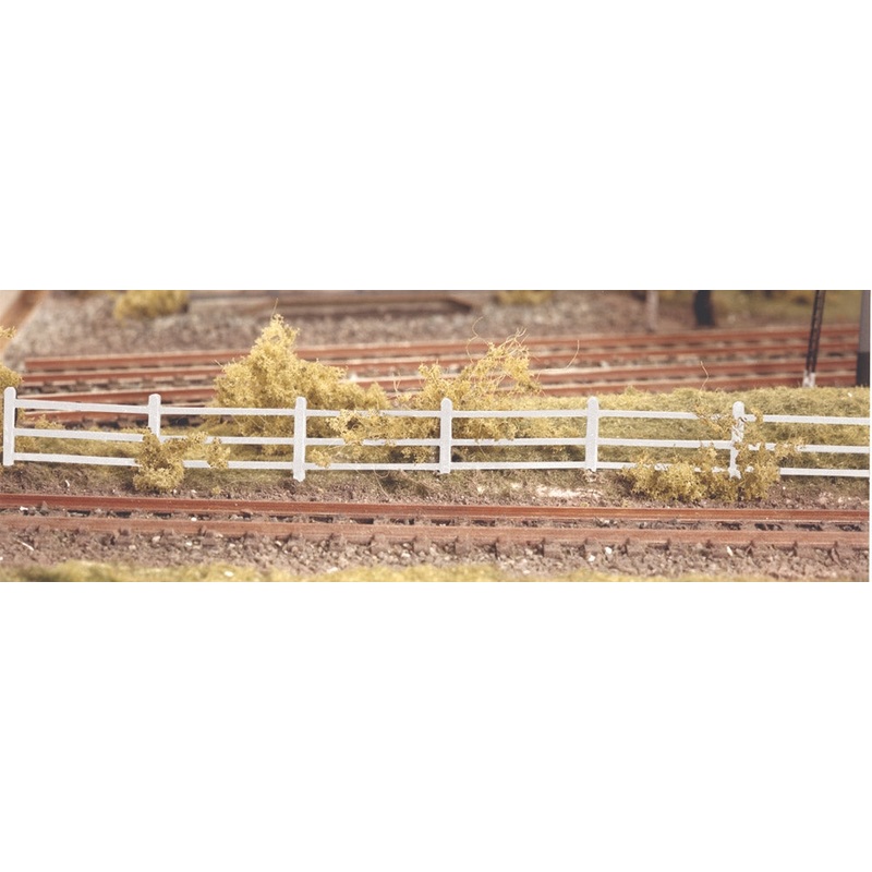 PECO RATIO 216 FLEXIBLE WOODEN LINESIDE  FENCING WHITE