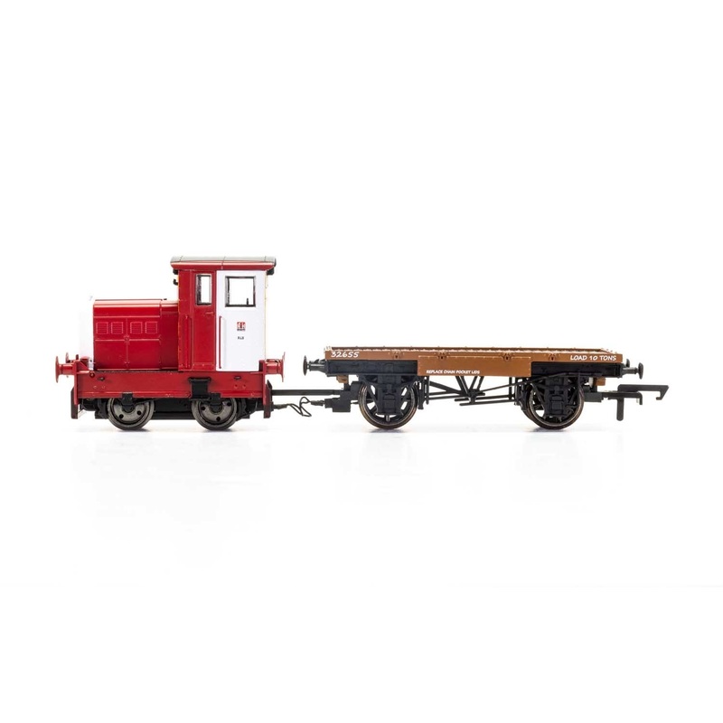 Hornby R3705 John Dewar & Sons  R&H 48DS  0-4-0  No. 458957 – Era 8