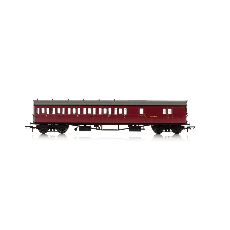 Hornby R4880A BR  Collett 57′ Bow Ended D98 Six Compartment Brake Third (Left Hand)  W4949W – Era 4