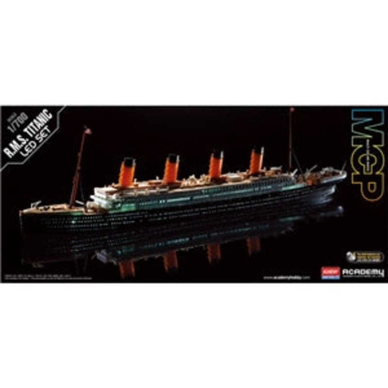 ACADEMY 14220 R.M.S TITANIC LED SET 1/700 SCALE