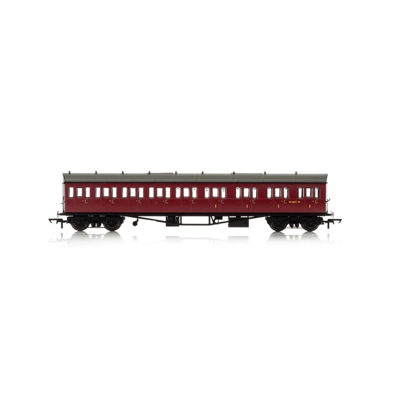 Hornby R4879 BR  Collett 57′ Bow Ended E131 Nine Compartment Composite (Right Hand)  W6631W – Era 4