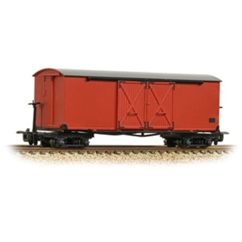 BACHMANN 393-027 BOGIE COVERED GOODS WAGON LINCOLNSHIRE COAST LIGHT RAILWAY CRIMSON OO9 SCALE