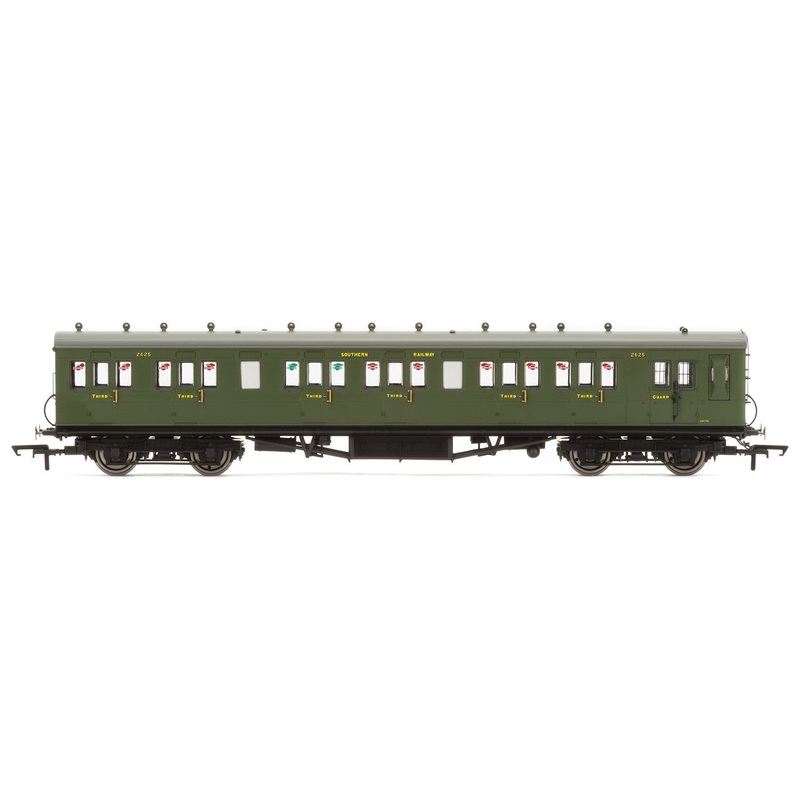 Hornby R4718A SR  58′ Maunsell Rebuilt (Ex-LSWR 48′)  Six Compartment Brake Third  2625 – Era 3