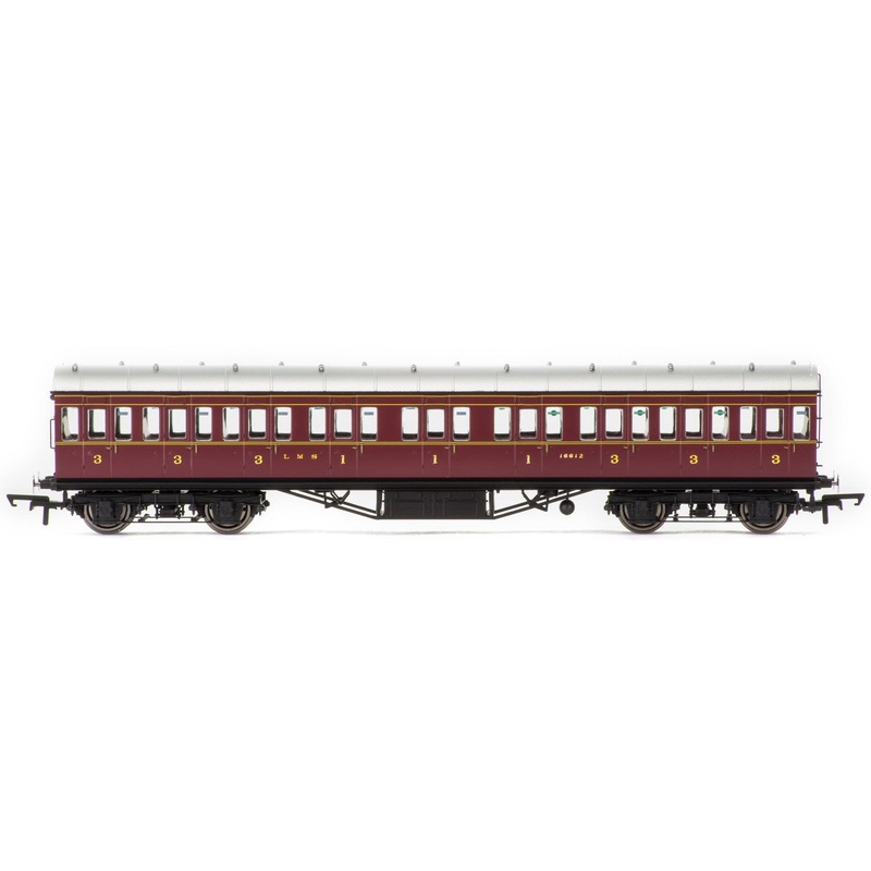 Hornby R4656A LMS  Period III Non-Corridor 57′ Composite  16612 – Era 3