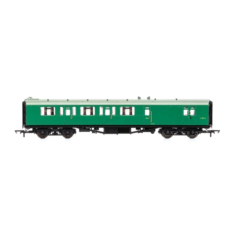 Hornby R4888C BR  Bulleid 59′ Corridor Brake Third  S2860S – Era 4