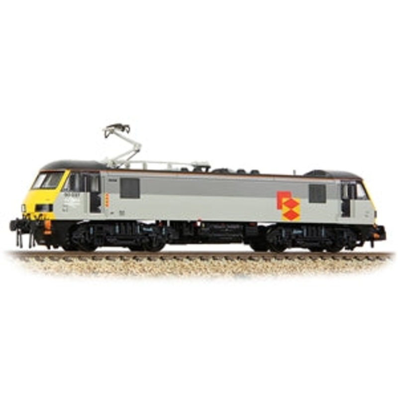 GRAHAM FARISH 371-781  Class 90/0 90037 BR Railfreight Distribution Sector   N GAUGE