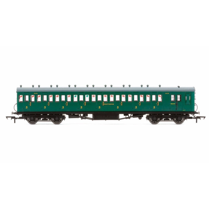 Hornby R4792 SR  58′ Maunsell Rebuilt (Ex-LSWR 48′)  Eight Compartment Brake Third  2638 ‘Set 44’ – Era 3
