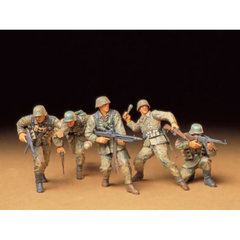 TAMIYA 35196 GERMAN FRONT-LINE INFANTRYMEN  1/35 SCALE