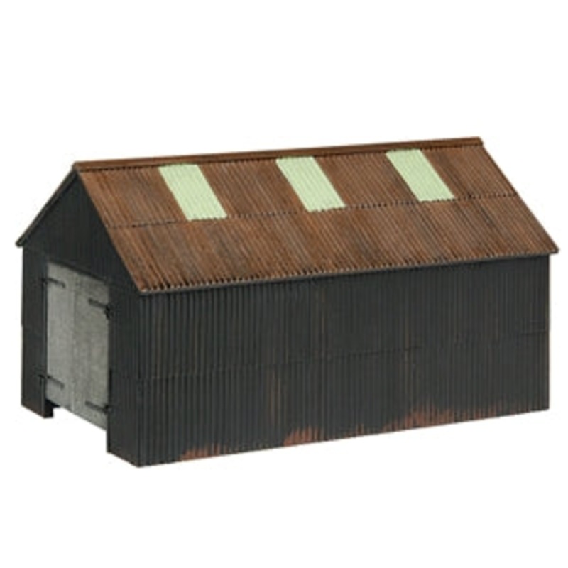 SCENECRAFT 44-0163 NARROW GAUGE CORRUGATED ENGINE SHED OO-9