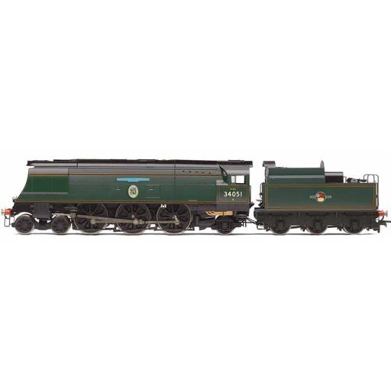Hornby R3866 Steam Locomotives BR  Battle of Britain Class  4-6-2  34051  Winston Churchill  – Era 11